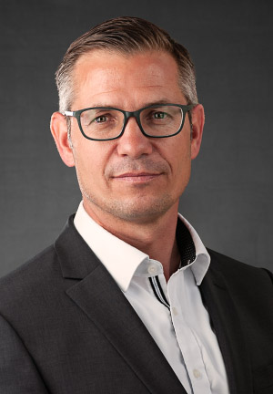 bluecollar_Christian_Wey_300x432px